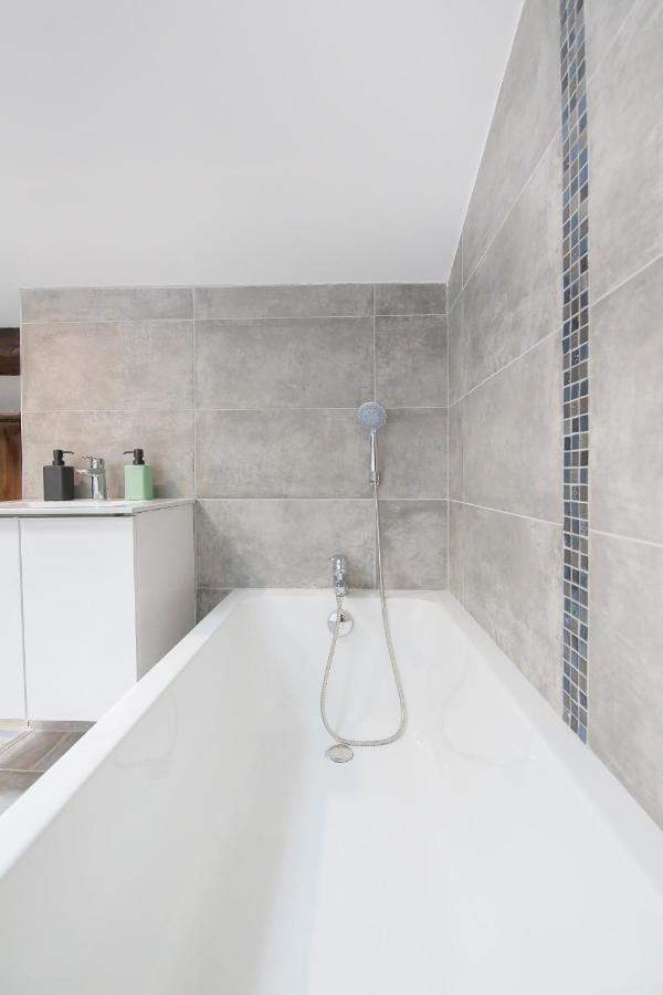 Le Classy, T3 Hypercentre Chic Et Cosy, Wifi Par Sovalfi Saint-Etienne  Exteriör bild